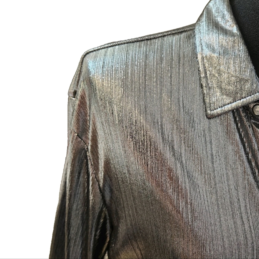 Shimmering Metallic Shirt- Size Small - Picture 13 of 16